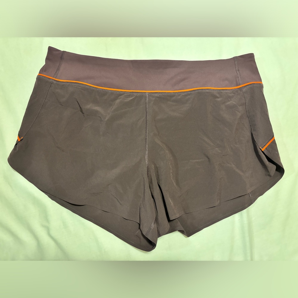 Athleta, Run with it Shorts, burgundy, XL